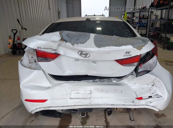 5NPDH4AE2GH752517 2016 HYUNDAI ELANTRA White 