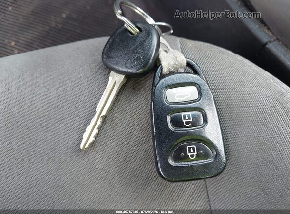 5NPDH4AE3GH664141 2016 HYUNDAI ELANTRA Silver Vista del salpicadero