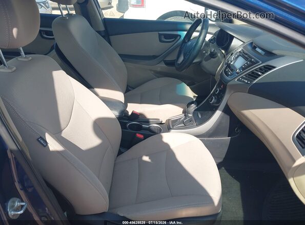 5NPDH4AE3GH687905 2016 HYUNDAI ELANTRA Синий Вид салона спереди