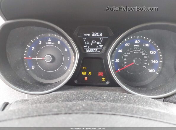 5NPDH4AE3GH742319 2016 HYUNDAI ELANTRA Red უკანა სავარძლების ხედი