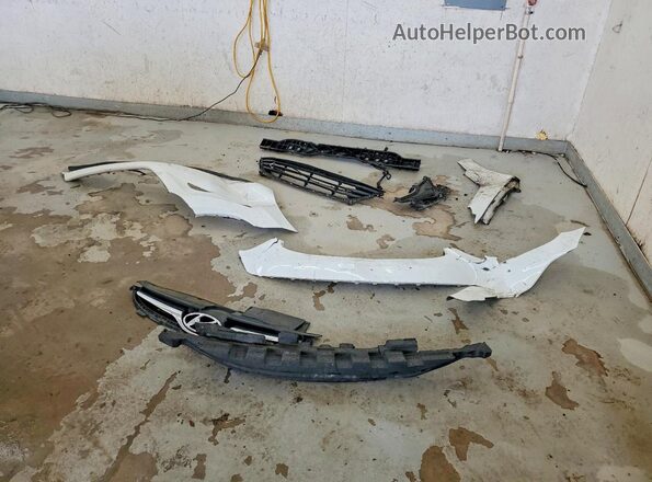 5NPDH4AE3GH774199 2016 HYUNDAI ELANTRA White Շարժիչի բաժամունքի տեսք