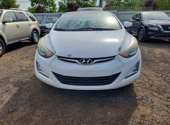 5NPDH4AE3GH778267 2016 HYUNDAI ELANTRA White Widok z przodu