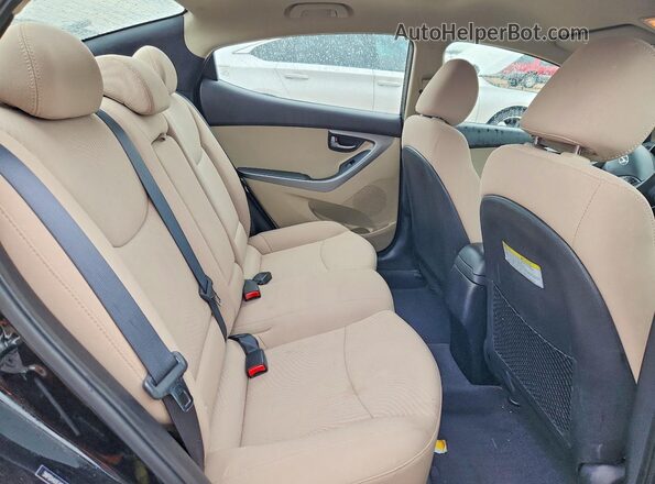 5NPDH4AE4GH681398 2016 HYUNDAI ELANTRA Black Vista de los asientos traseros