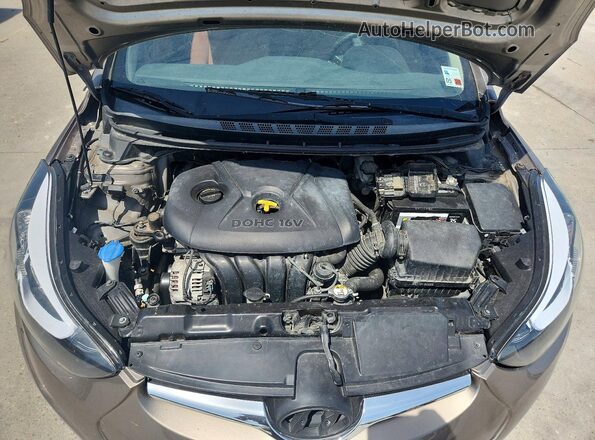 5NPDH4AE4GH713170 2016 HYUNDAI ELANTRA Gray Vista interior trasera