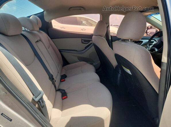 5NPDH4AE4GH713170 2016 HYUNDAI ELANTRA Gray Vista de los asientos traseros