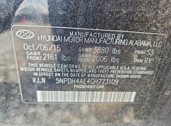 5NPDH4AE4GH773109 2016 HYUNDAI ELANTRA Black Engine compartment view