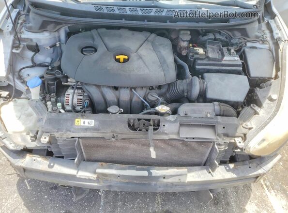5NPDH4AE5GH672435 2016 HYUNDAI ELANTRA Silver Vista interior trasera