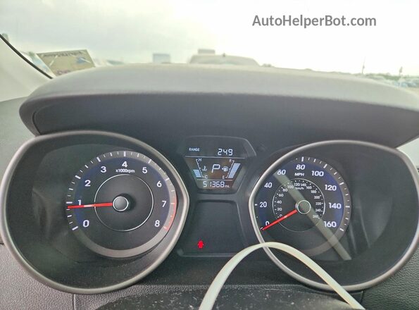 5NPDH4AE5GH688764 2016 HYUNDAI ELANTRA Red Instrument cluster view