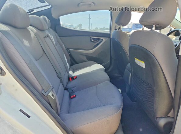 5NPDH4AE5GH707751 2016 HYUNDAI ELANTRA White Вид задніх сидінь