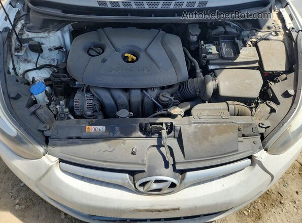 5NPDH4AE5GH707751 2016 HYUNDAI ELANTRA White Вид задньої частини салону