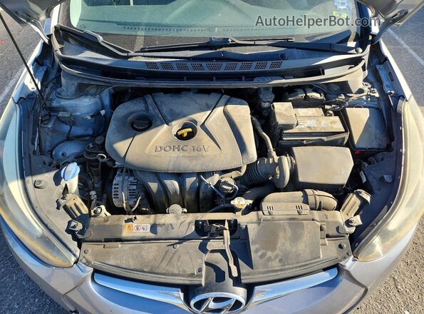 5NPDH4AE5GH717700 2016 HYUNDAI ELANTRA Silver Widok wnętrza z tyłu