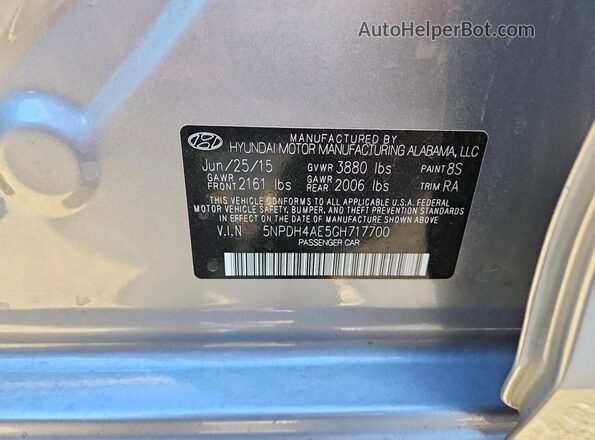 5NPDH4AE5GH717700 2016 HYUNDAI ELANTRA Silver Widok komory silnika