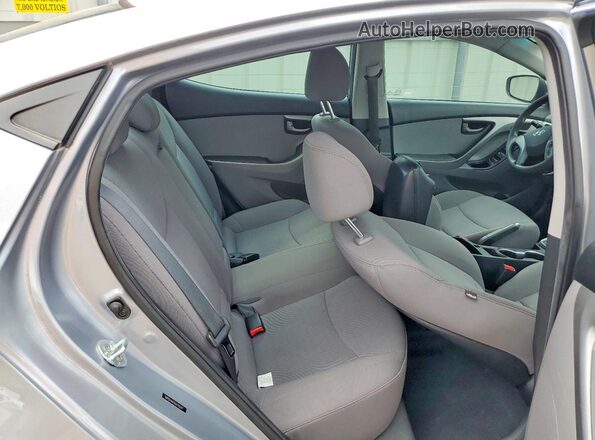 5NPDH4AE5GH719317 2016 HYUNDAI ELANTRA Gray Հետևի նստատեղերի տեսք