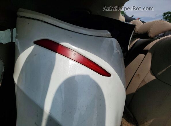 5NPDH4AE5GH728843 2016 HYUNDAI ELANTRA White უკანა სავარძლების ხედი