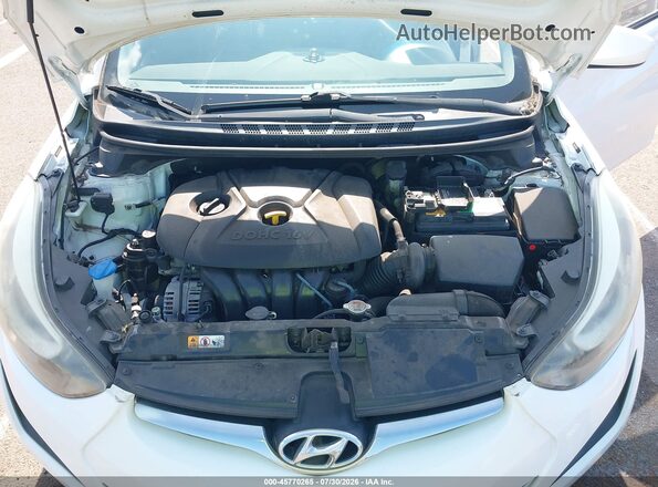 5NPDH4AE5GH740118 2016 HYUNDAI ELANTRA White უკანა ხედი