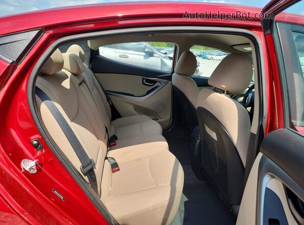 5NPDH4AE5GH746890 2016 HYUNDAI ELANTRA Красный Вид задних сидений