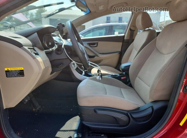 5NPDH4AE5GH746890 2016 HYUNDAI ELANTRA Красный Вид салона спереди
