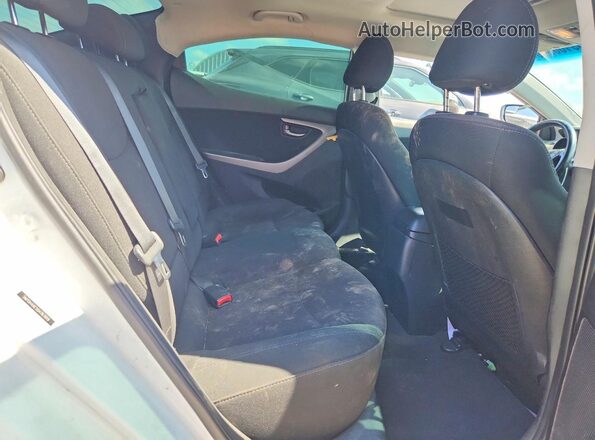 5NPDH4AE5GH767819 2016 HYUNDAI ELANTRA White უკანა სავარძლების ხედი