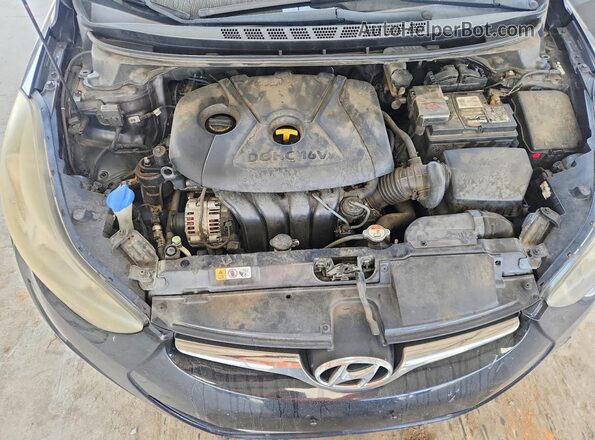 5NPDH4AE6GH655496 2016 HYUNDAI ELANTRA Черный Вид задней части салона