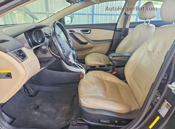 5NPDH4AE6GH655496 2016 HYUNDAI ELANTRA Черный Вид салона спереди