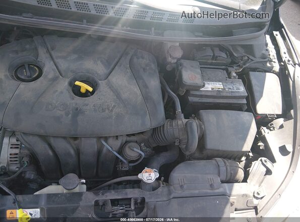 5NPDH4AE6GH679975 2016 HYUNDAI ELANTRA Black Rear view