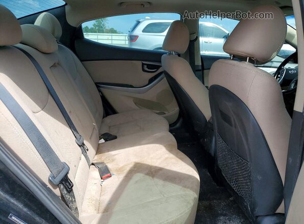 5NPDH4AE6GH687283 2016 HYUNDAI ELANTRA Black Widok tylnych siedzeń