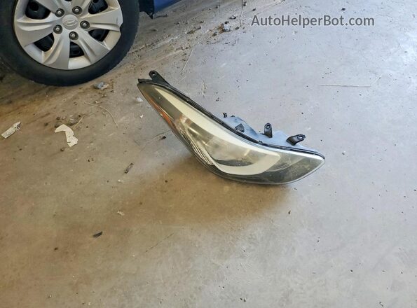 5NPDH4AE6GH688093 2016 HYUNDAI ELANTRA Синий Вид подкапотного пространства