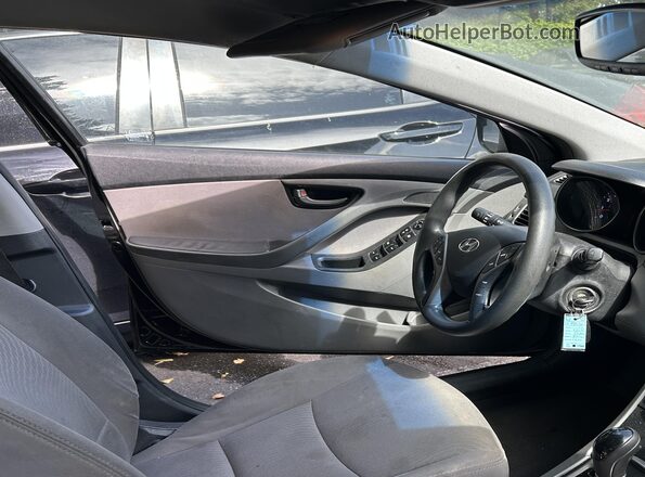 5NPDH4AE6GH704356 2016 HYUNDAI ELANTRA  Вид панелі приладів