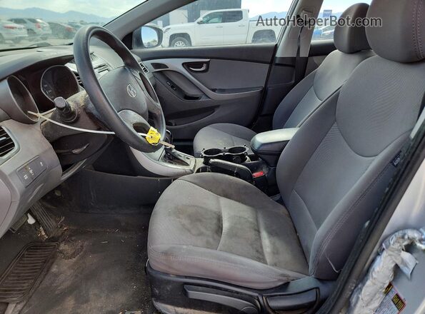 5NPDH4AE6GH708536 2016 HYUNDAI ELANTRA Silver Front interior view