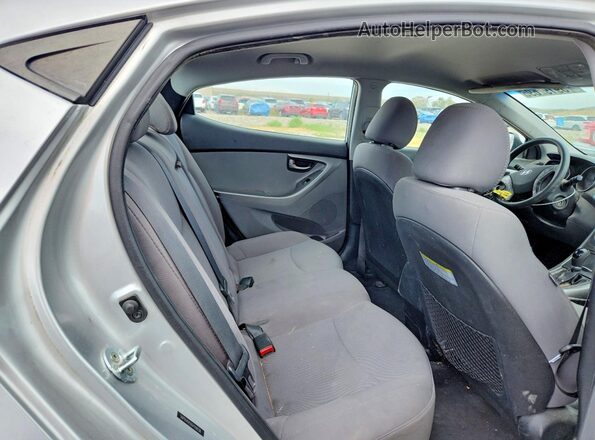 5NPDH4AE6GH708536 2016 HYUNDAI ELANTRA Silver Rear seats view
