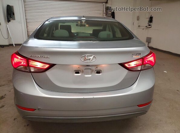 5NPDH4AE6GH749538 2016 HYUNDAI ELANTRA Silver Вид ззаду