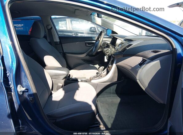 5NPDH4AE7GH664661 2016 HYUNDAI ELANTRA Синий Вид салона спереди