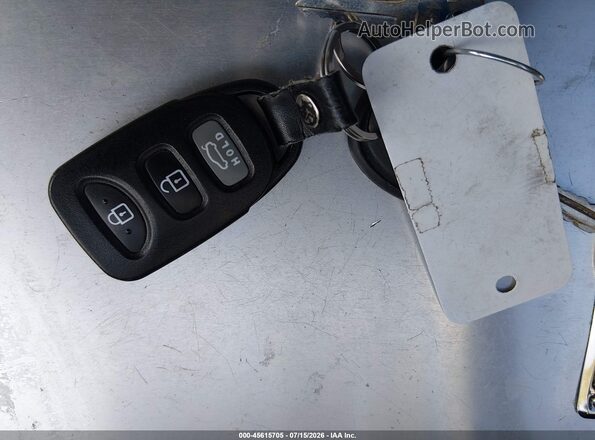 5NPDH4AE7GH664661 2016 HYUNDAI ELANTRA Синий Вид панели приборов