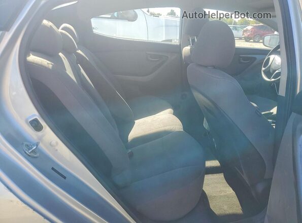 5NPDH4AE7GH681038 2016 HYUNDAI ELANTRA Silver Հետևի նստատեղերի տեսք