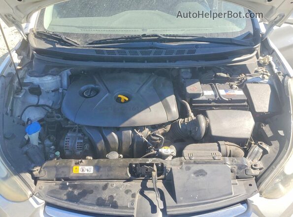 5NPDH4AE7GH681038 2016 HYUNDAI ELANTRA Silver Սալոնի հետևի տեսք