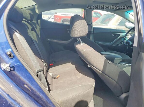 5NPDH4AE7GH732232 2016 HYUNDAI ELANTRA Blue Widok tylnych siedzeń