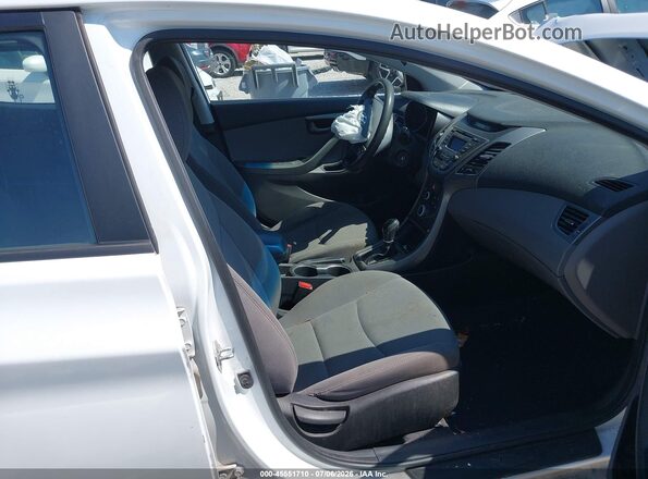 5NPDH4AE8GH692839 2016 HYUNDAI ELANTRA White Front interior view