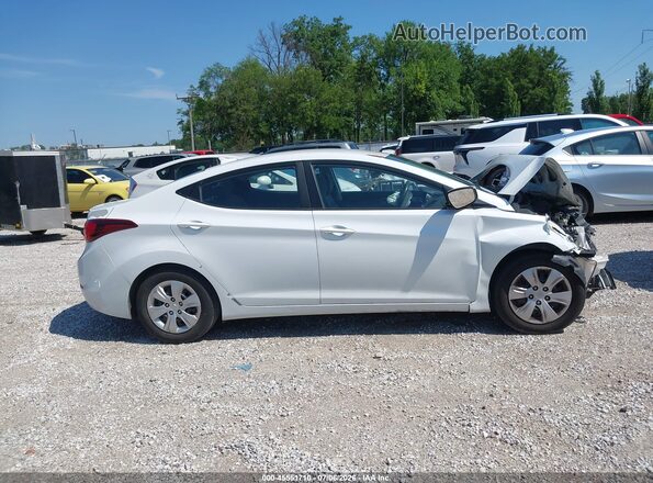 5NPDH4AE8GH692839 2016 HYUNDAI ELANTRA White 360 interior view