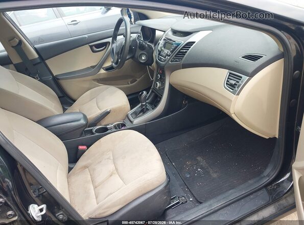 5NPDH4AE8GH711146 2016 HYUNDAI ELANTRA Black წინა სალონის ხედი