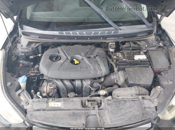 5NPDH4AE8GH711924 2016 HYUNDAI ELANTRA Black Հետևի տեսք