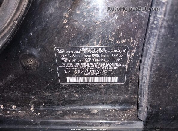 5NPDH4AE8GH728562 2016 HYUNDAI ELANTRA Black Widok komory silnika