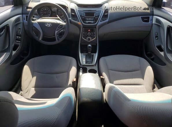 5NPDH4AE8GH747466 2016 HYUNDAI ELANTRA Черный Вид панели приборов