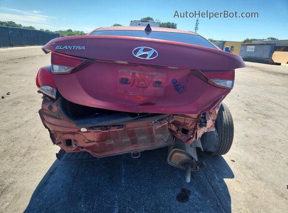 5NPDH4AE8GH756412 2016 HYUNDAI ELANTRA Red Widok z tyłu