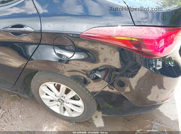 5NPDH4AE8GH782251 2016 HYUNDAI ELANTRA Black 
