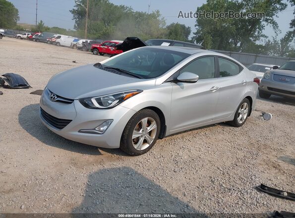 5NPDH4AE8GH795162 2016 HYUNDAI ELANTRA Silver წინა მარცხენა ხედი სამი მეოთხედიდან
