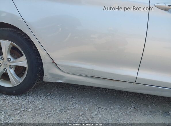 5NPDH4AE8GH795162 2016 HYUNDAI ELANTRA Silver წინა ხედი