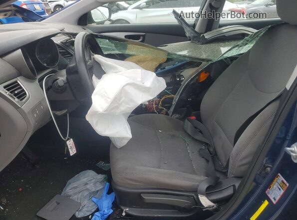5NPDH4AE9GH701130 2016 HYUNDAI ELANTRA Blue Front interior view