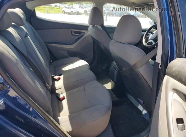 5NPDH4AE9GH713889 2016 HYUNDAI ELANTRA Blue Rear seats view