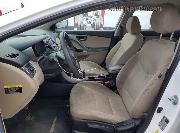 5NPDH4AE9GH748562 2016 HYUNDAI ELANTRA White Front interior view