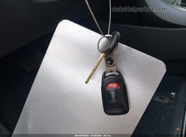 5NPDH4AE9GH787944 2016 HYUNDAI ELANTRA Silver Widok deski rozdzielczej